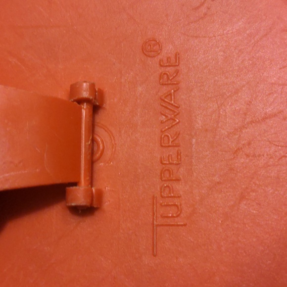 Vintage Tupperware Handolier Container 48 ounces - Picture 4 of 8